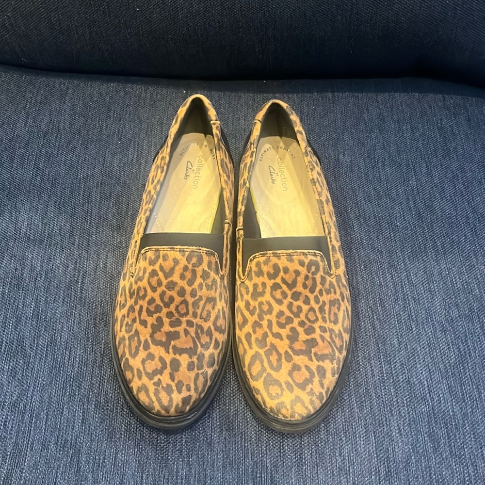 Collection by Clarks Loafer Cheetah Print Size 7M EUC